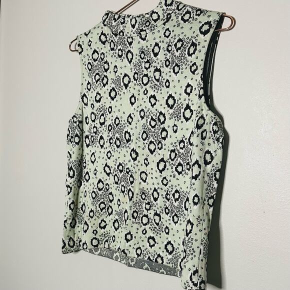 St. John Light Green Snake Pattern Geometric Shape Mock Neck Top Size Medium - Picture 2 of 9